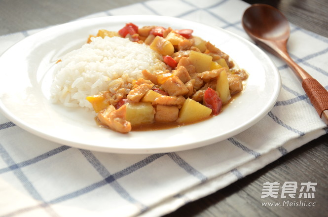 咖喱土豆鸡肉饭