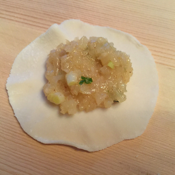 土豆素饺子图片
