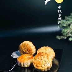 广式红豆沙蛋黄月饼