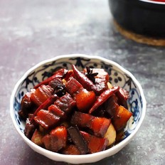 砂锅炖红烧肉