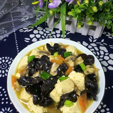 木耳口蘑熘豆腐
